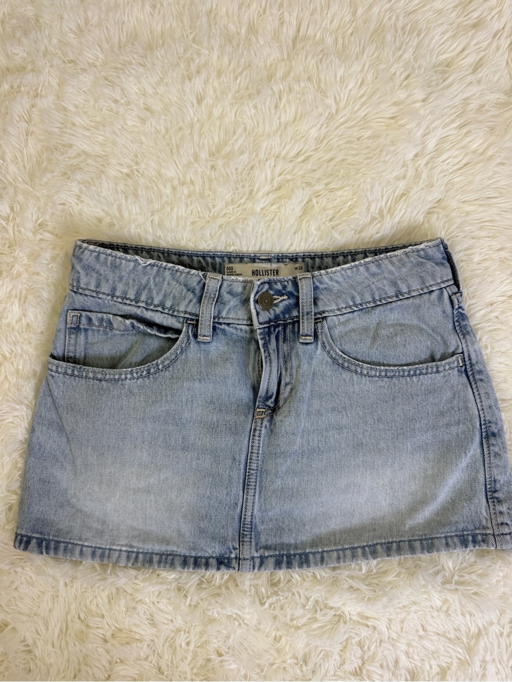 Hollister light Washed Denim Mini Skirt